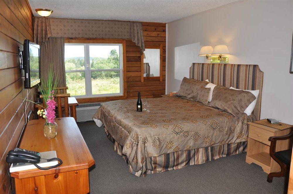 Bras D'Or Lakes Inn St. Peter's Ngoại thất bức ảnh